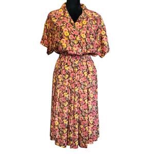 VTG First Issue Floral 2 Piece Outfit Womens 8 Small Button Up Silk Top Skirt